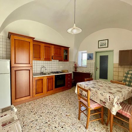 Trulli Lupoli In Valle D Itria Cisternino Exterior photo
